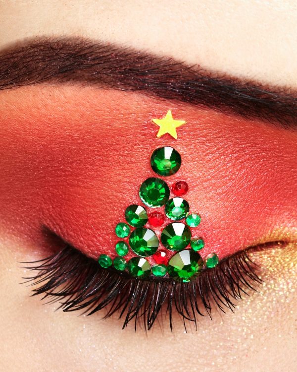 Eye girl makeover christmas tree